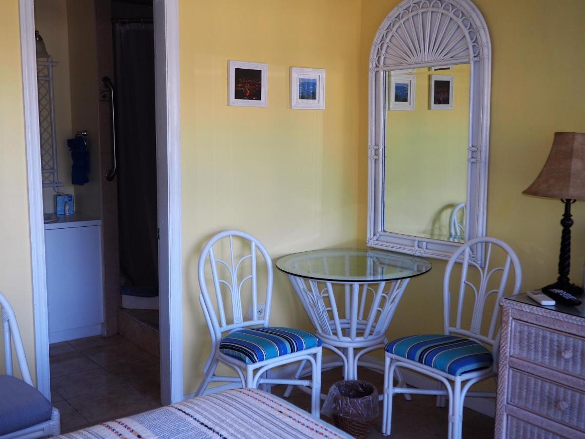 The Green Iguana Hotel Charlotte Amalie Luaran gambar